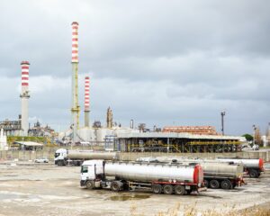 Oil and gas tanker transporting propane for commercial propane services, providing energy solutions for businesses and industries.