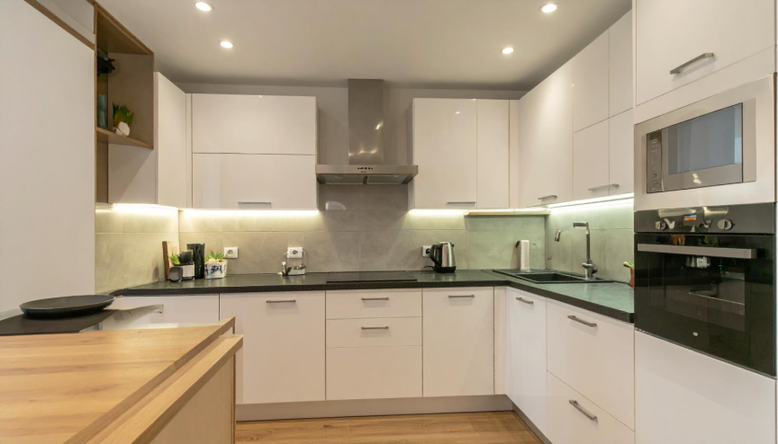 A modern kitchen powered by propane, featuring a stove and appliances that run efficiently on clean propane energy.